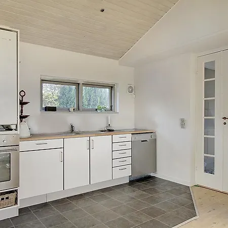 Three-bedroom Holiday Rypevej 07 *